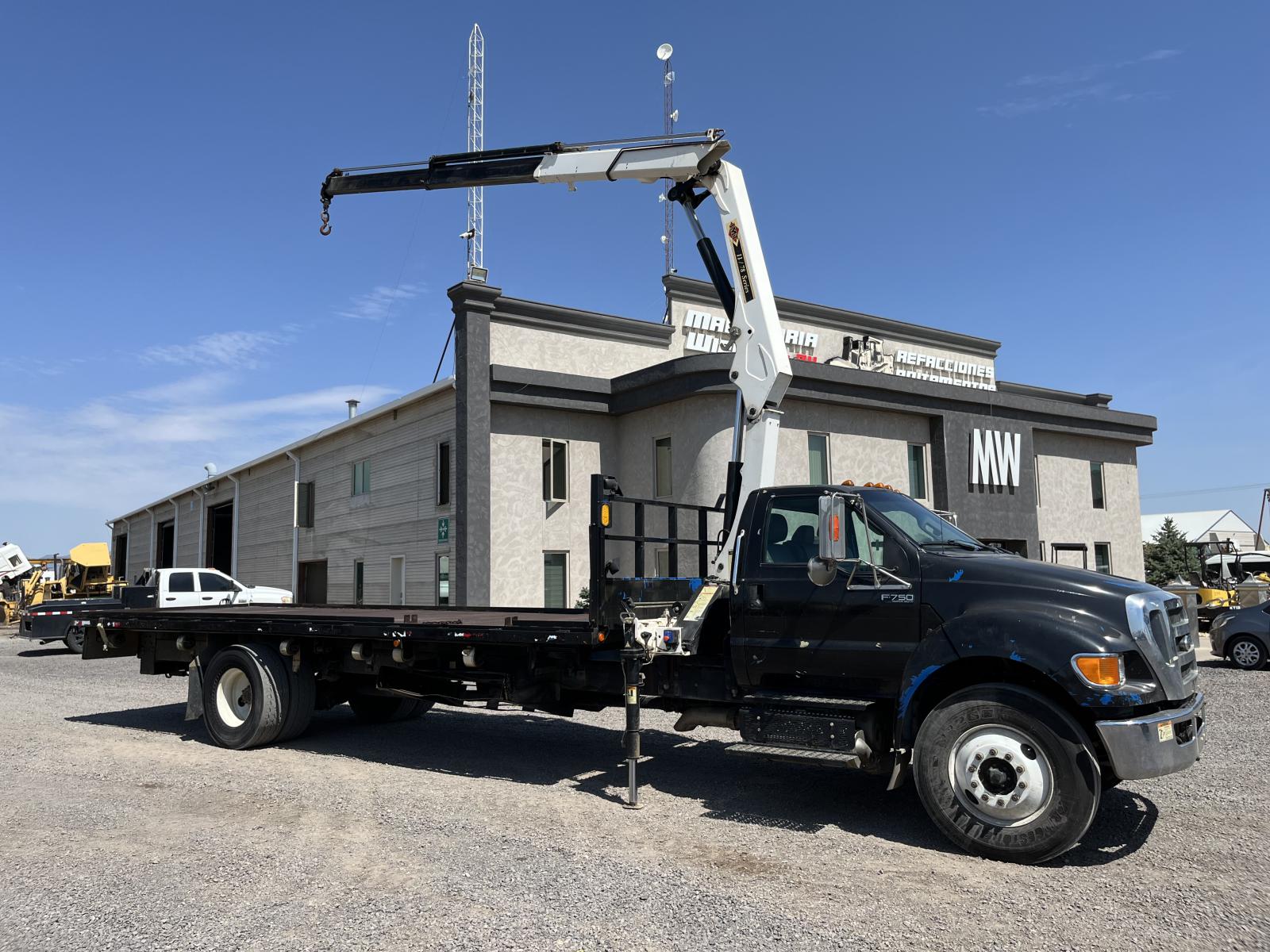 ./imagenes/INVOICE/2019/17193/CAMION CON GRUA HIAB IMT 1178 SL K2 (1).JPG